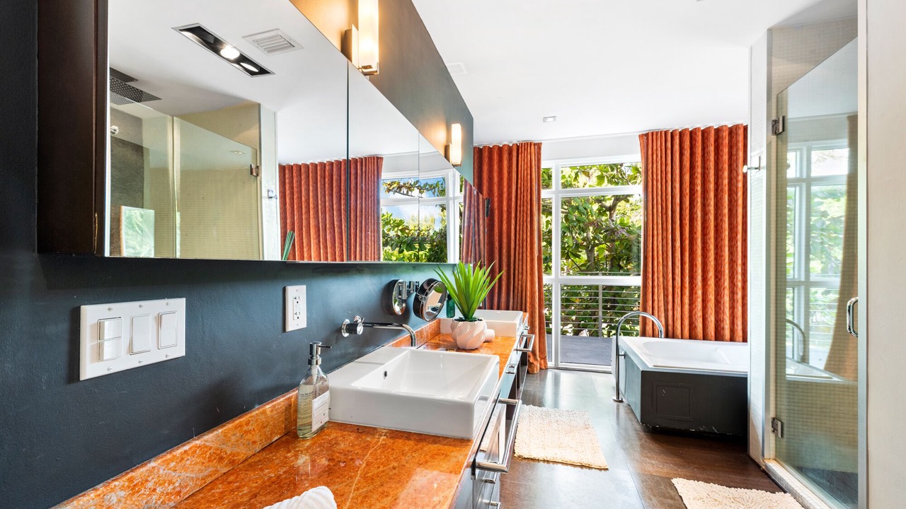 Photo of Bathroom in Northeast Coconut Grove