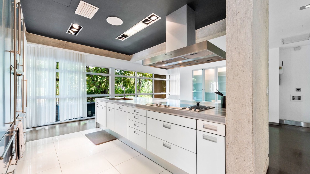 Photo of Kitchen in Northeast Coconut Grove