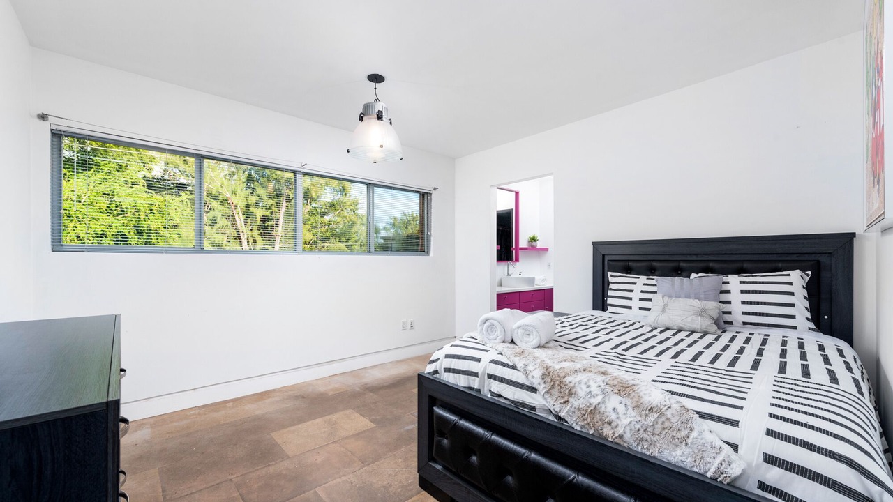 Photo of Bedroom in Northeast Coconut Grove