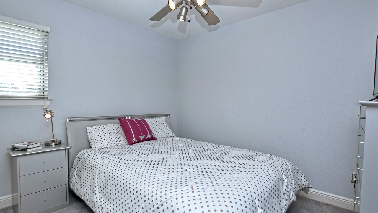 Photo of Bedroom in Block House Creek