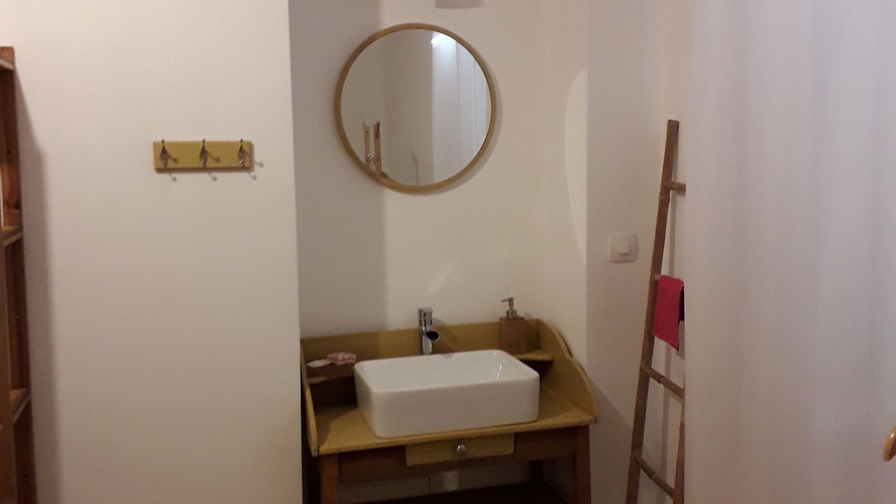 Photo of Bathroom in Limanton