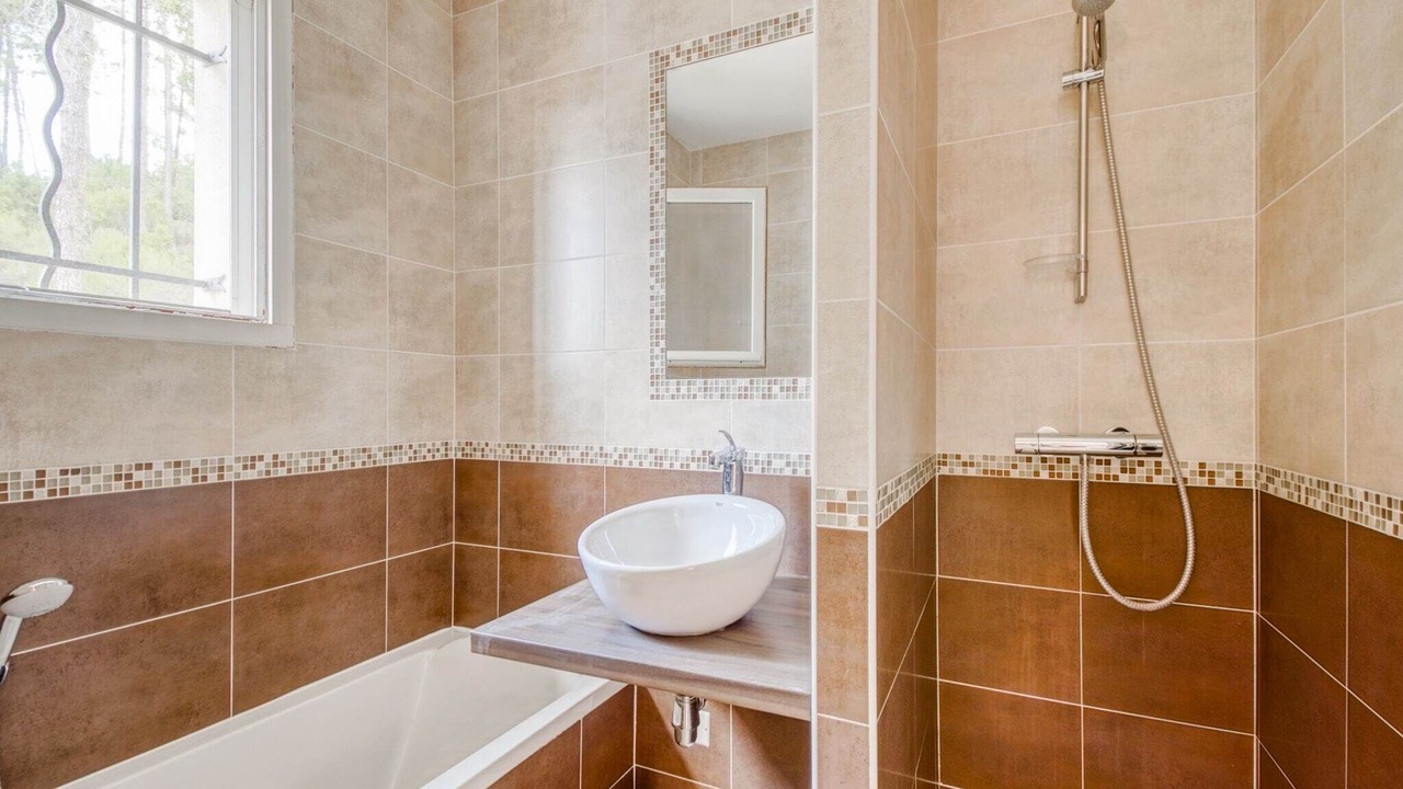 Photo of Bathroom in Le Muy