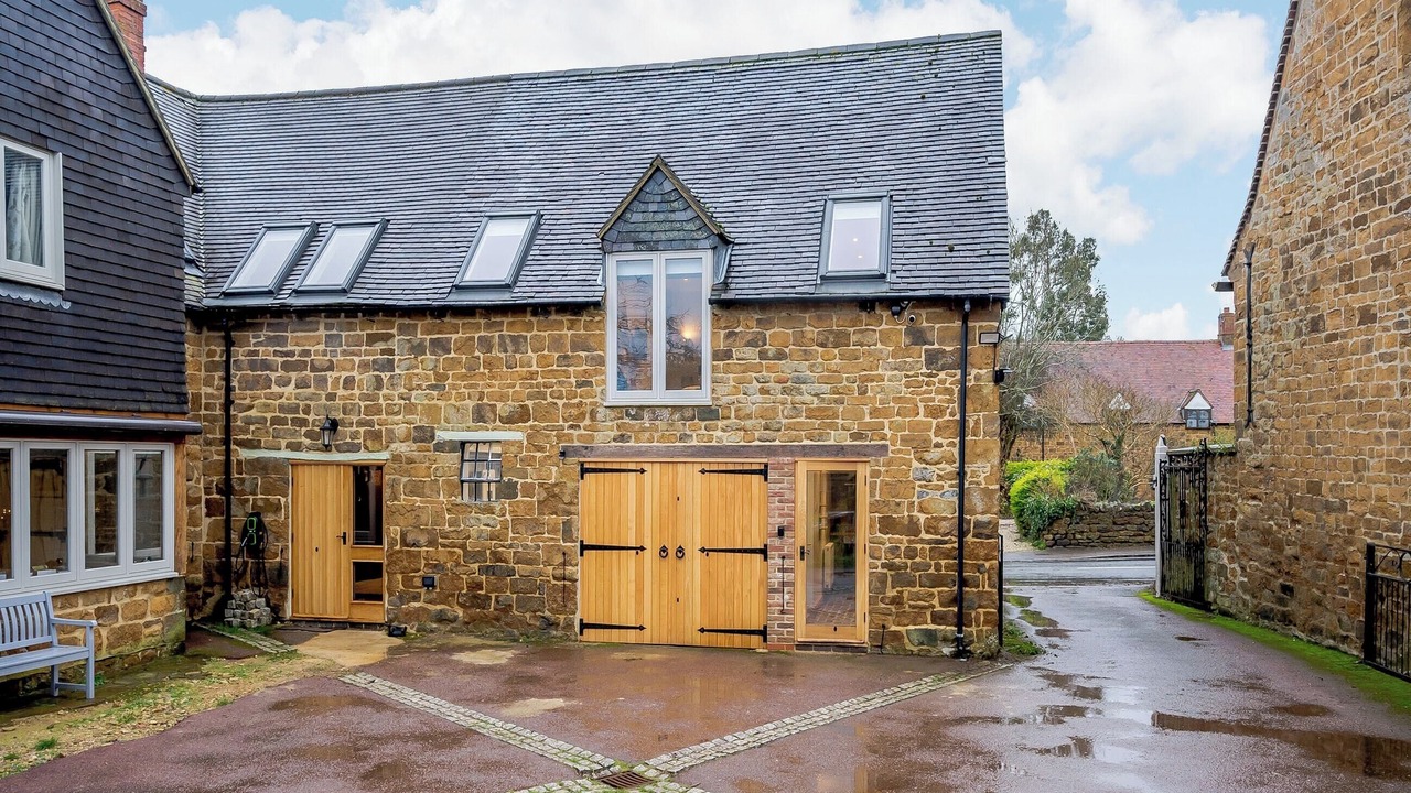 Photo of Outdoor in Fenny Compton