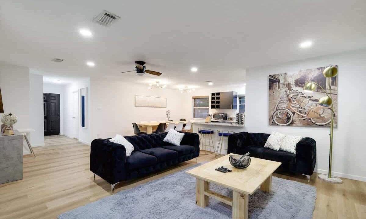Photo of Livingroom in White Rock Hills