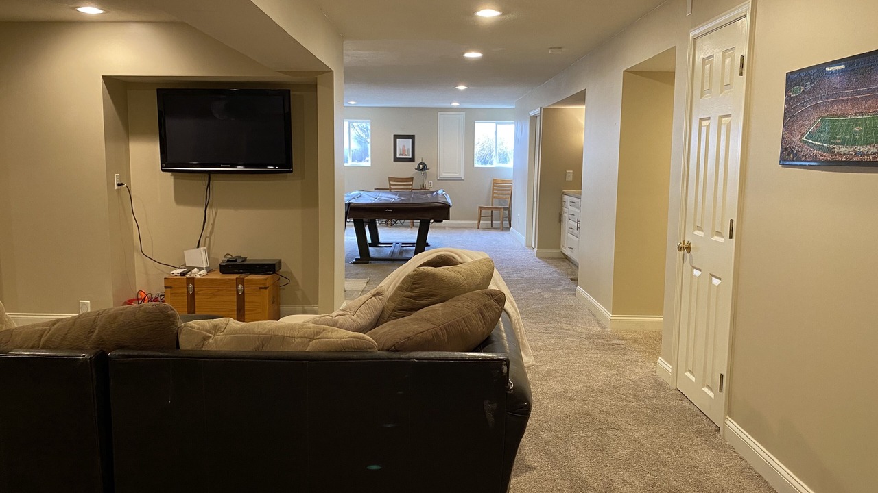 Photo of Livingroom in New Century