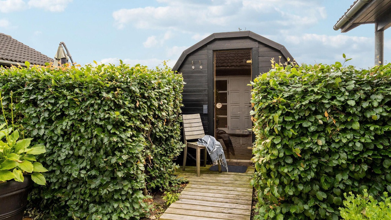 Photo of Others in Sunds