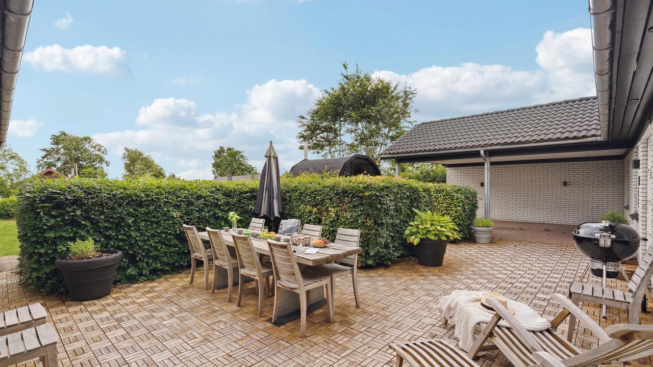 Photo of Others in Sunds