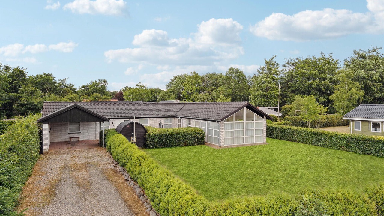 Photo of Others in Sunds