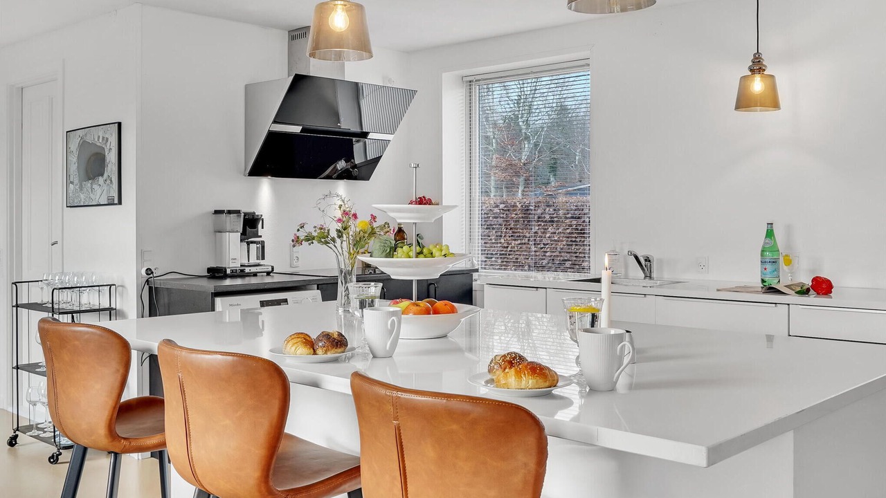 Photo of Others in Sunds