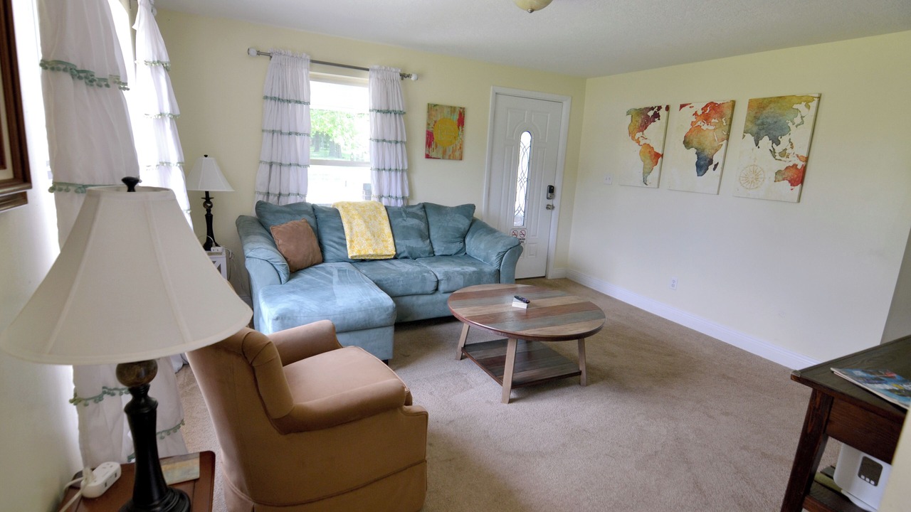 Photo of Livingroom in Bloomington