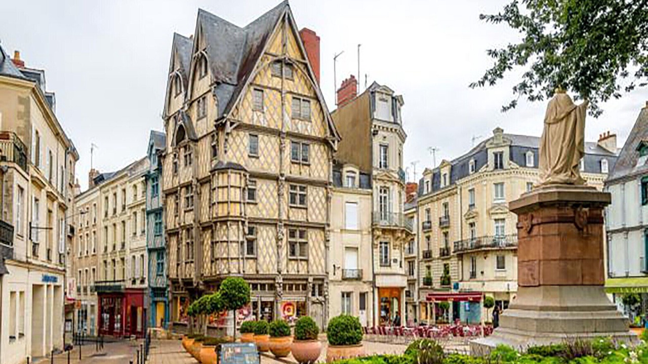 Photo of Others in Downtown Angers
