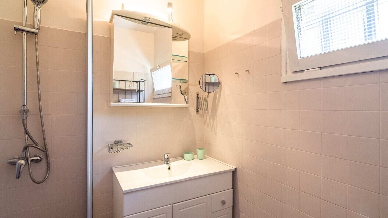 Photo of Bathroom in Pouzols-Minervois