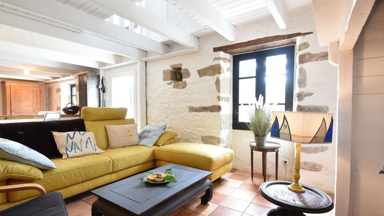 Photo of Livingroom in Cleden-Cap-Sizun