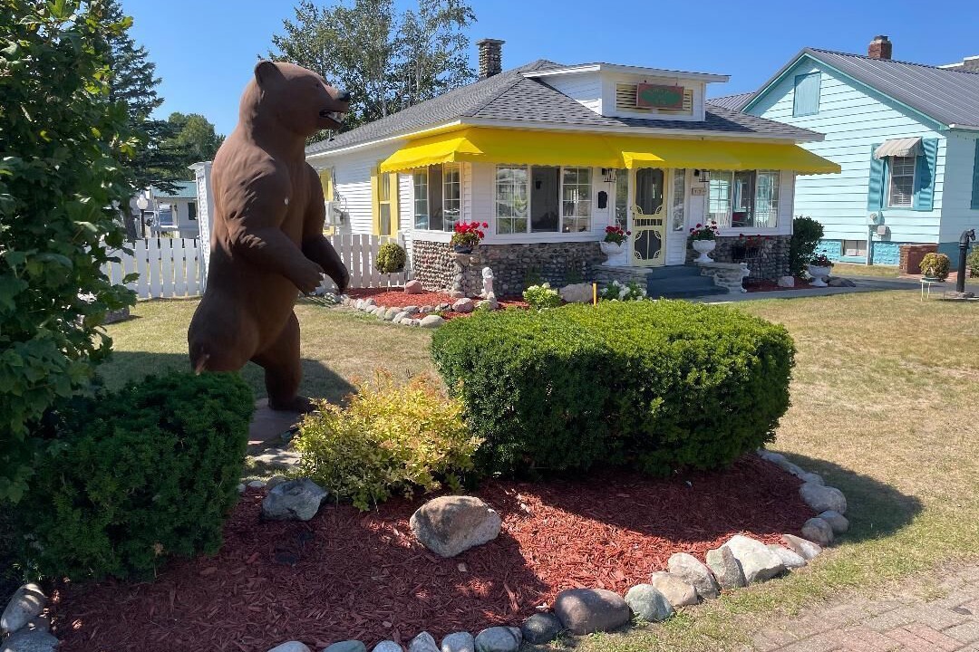 Photo of Others in Mackinaw City