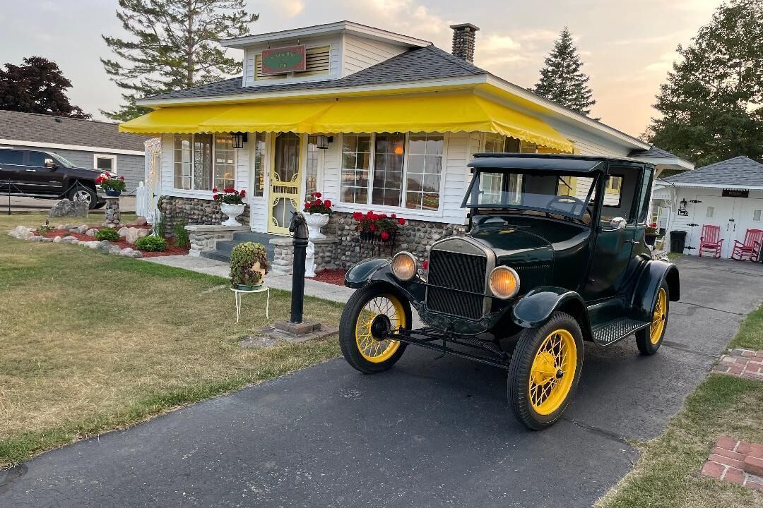 Photo of Others in Mackinaw City