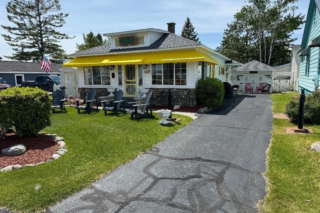 Photo of Others in Mackinaw City