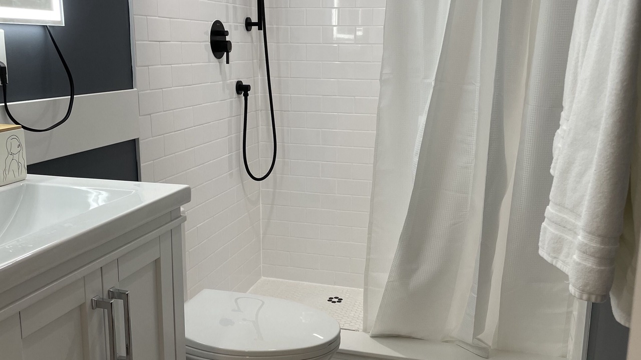 Photo of Bathroom in Bickford Park