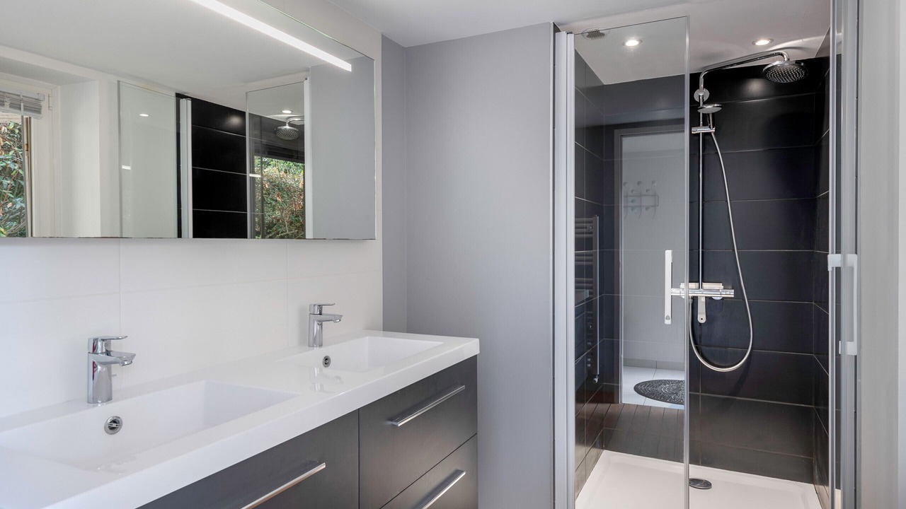 Photo of Bathroom in Pornichet