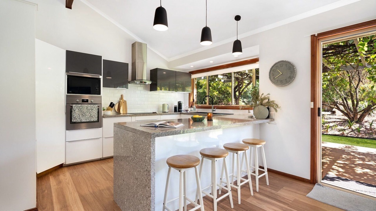 Photo of Others in Tapitallee