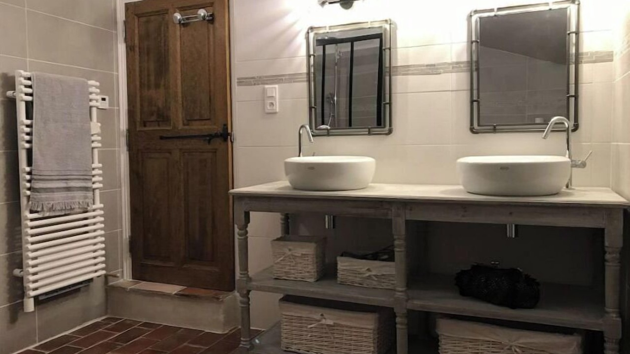 Photo of Bathroom in Reilhanette