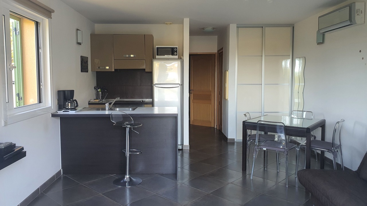 Photo of Others in Galeria