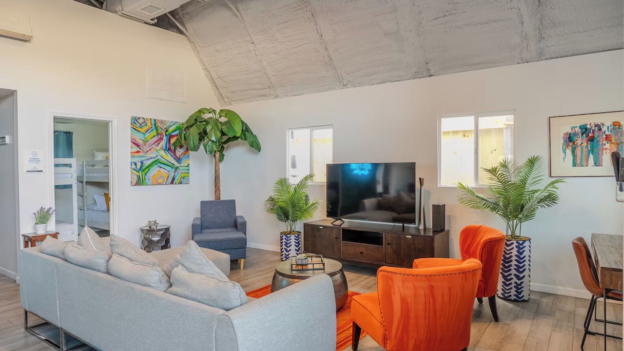 Photo of Livingroom in Greater Heights