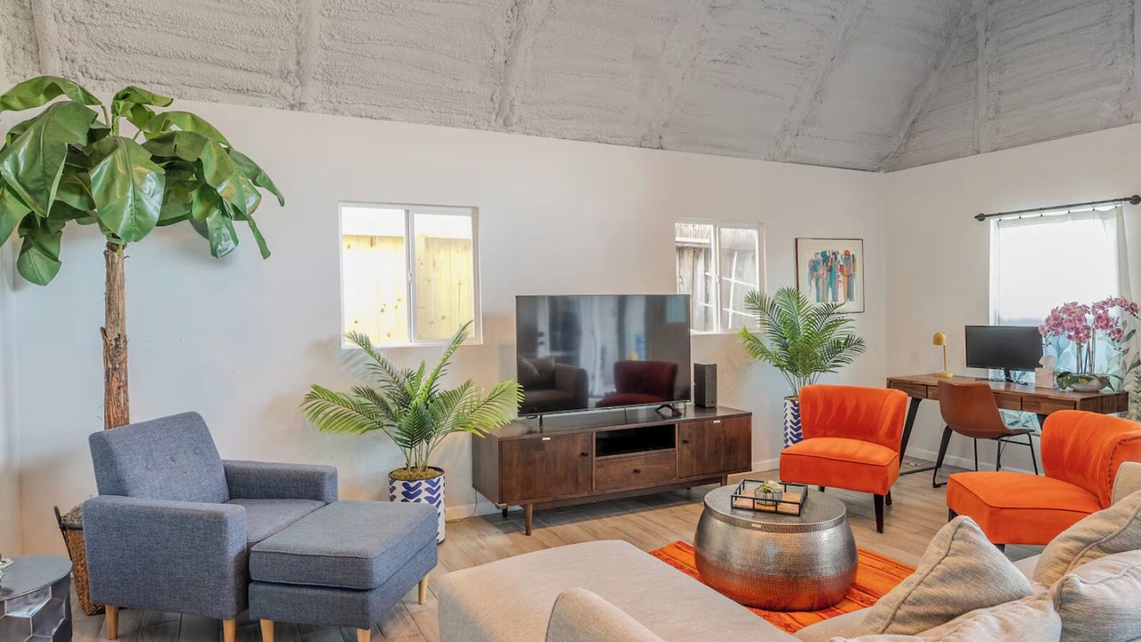 Photo of Livingroom in Greater Heights