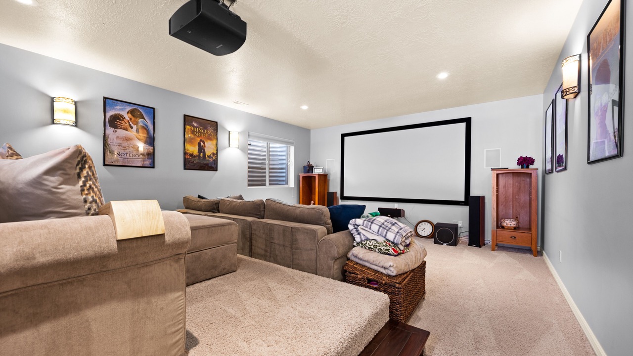 Photo of Livingroom in Highland