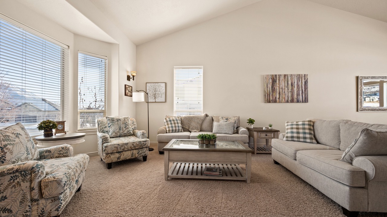 Photo of Livingroom in Highland