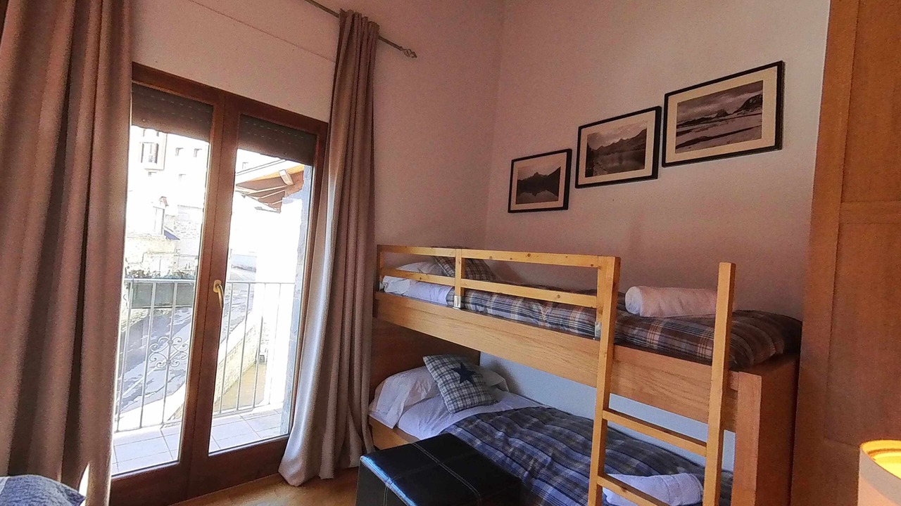 Photo of Bedroom in Escarrilla