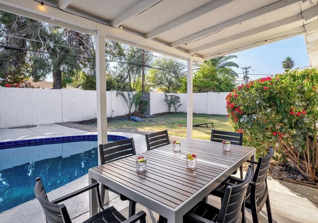 Photo of Outdoor in Cox Heights