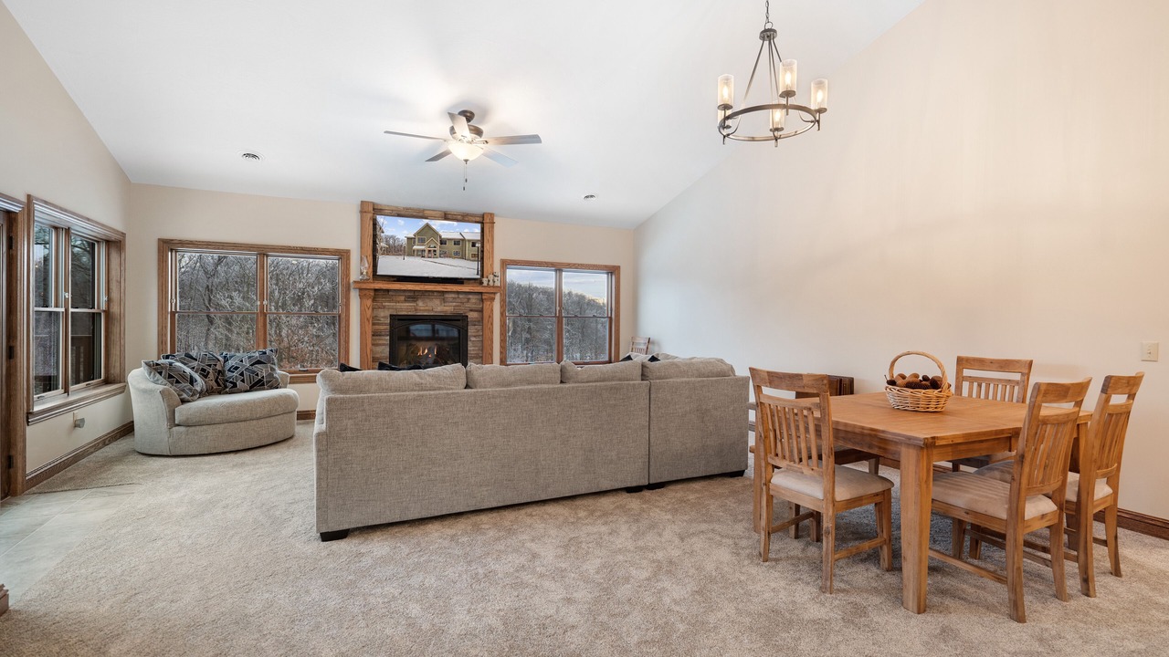 Photo of Livingroom in Hidden Valley