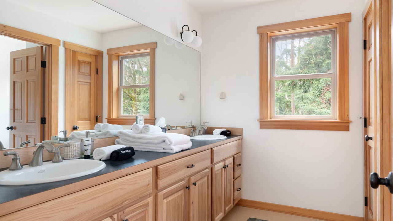 Photo of Bathroom in Langley