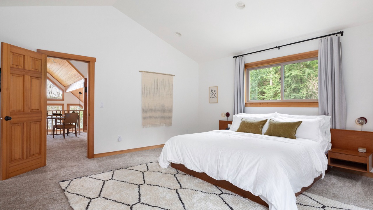 Photo of Bedroom in Langley