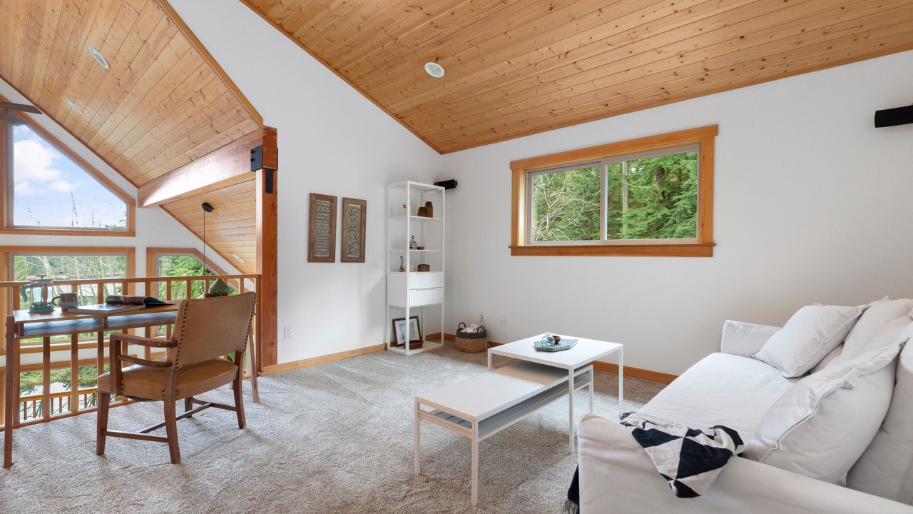 Photo of Bedroom in Langley