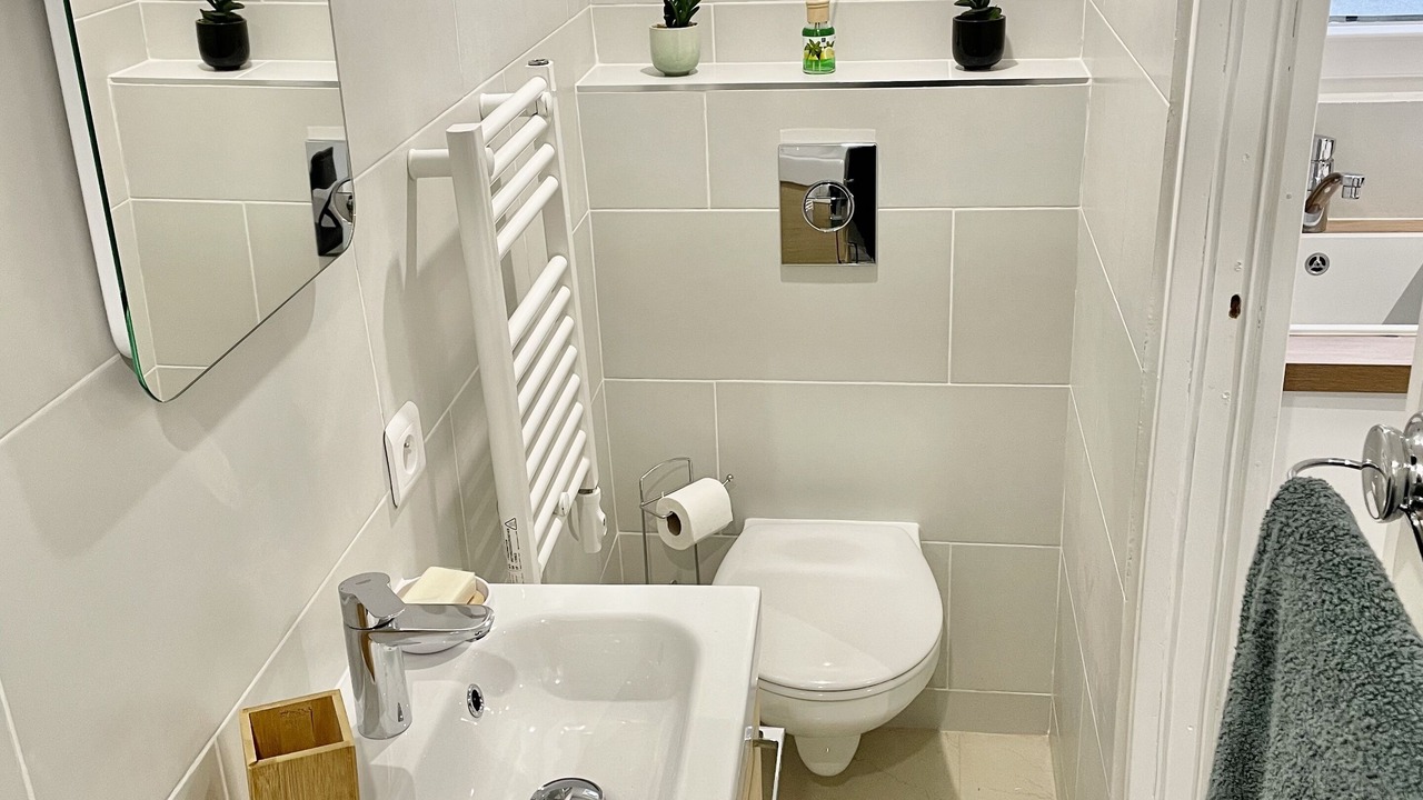 Photo of Bathroom in Chaville