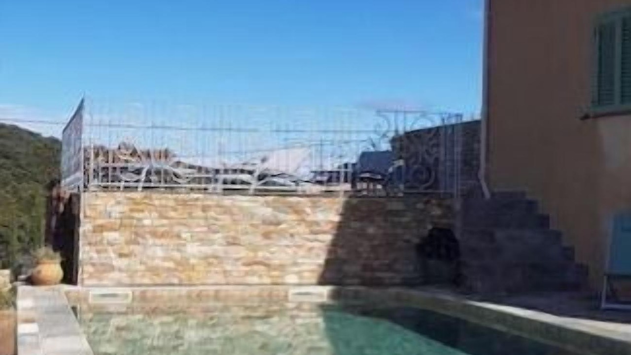 Photo of Outdoor in Galeria