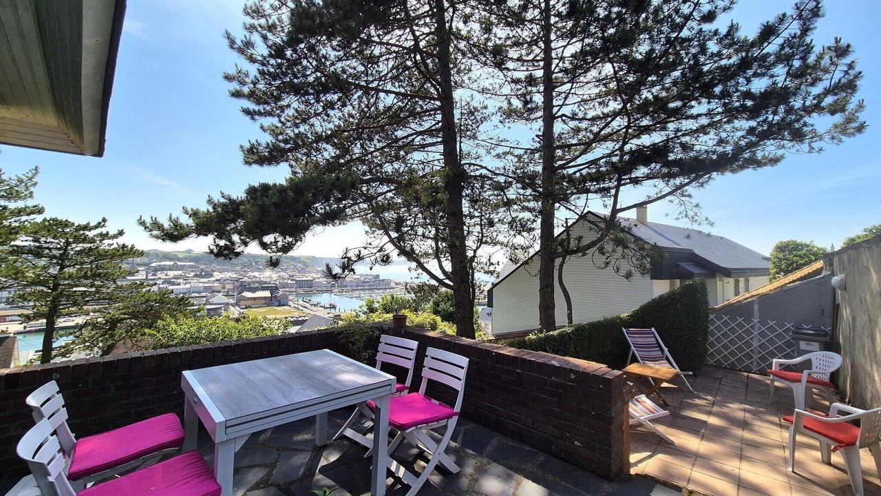 Photo of Patio Balcony in Fecamp