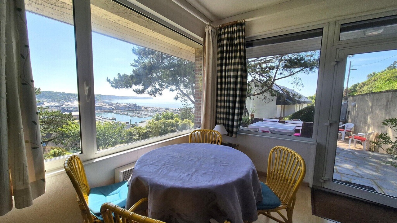 Photo of Livingroom in Fecamp