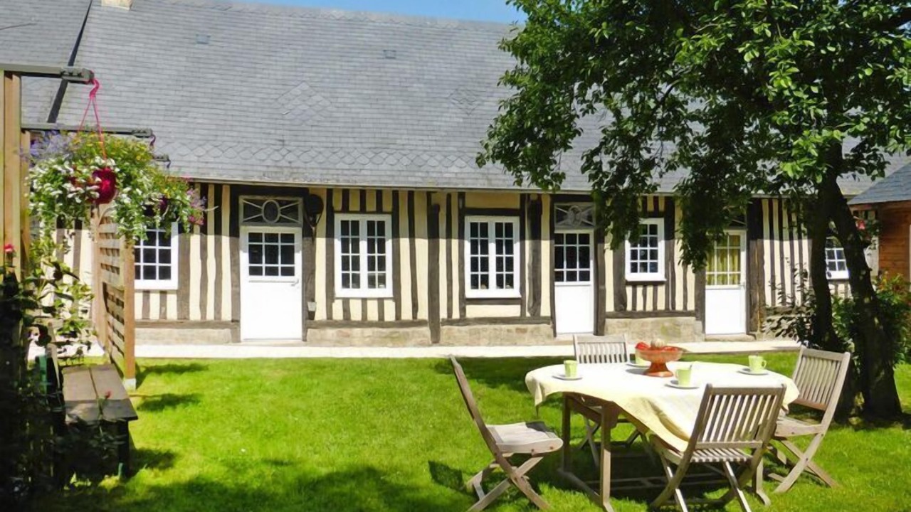 Photo of Outdoor in Crasville-la-Rocquefort