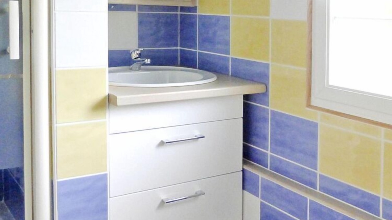 Photo of Bathroom in Crasville-la-Rocquefort
