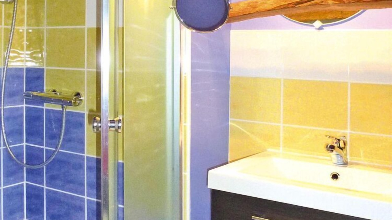 Photo of Bathroom in Crasville-la-Rocquefort