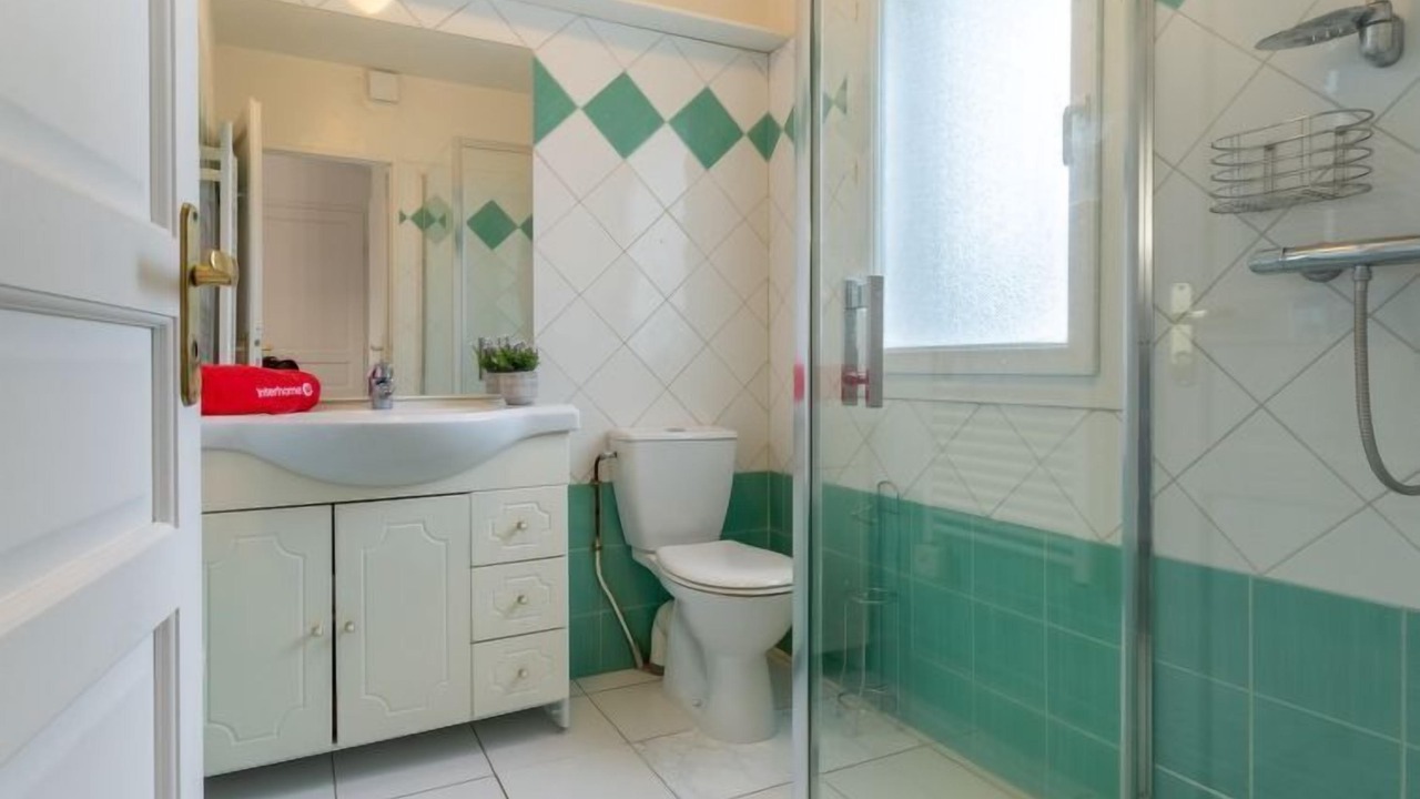 Photo of Bathroom in Touques
