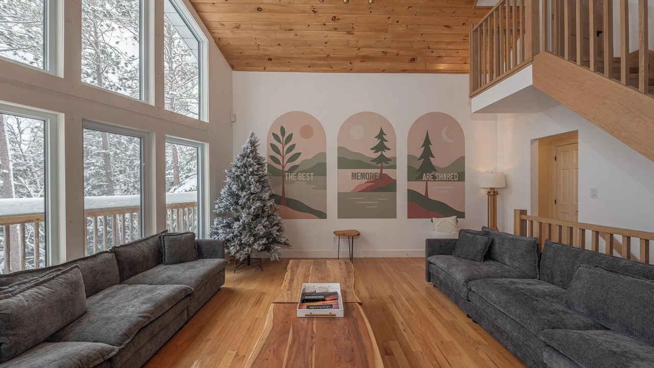 Photo of Bedroom in Lake of Bays