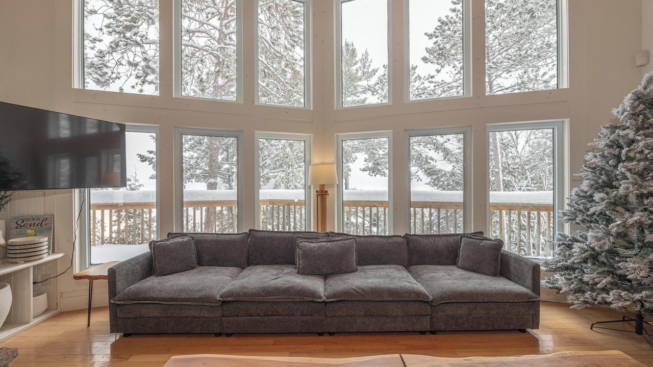 Photo of Bedroom in Lake of Bays