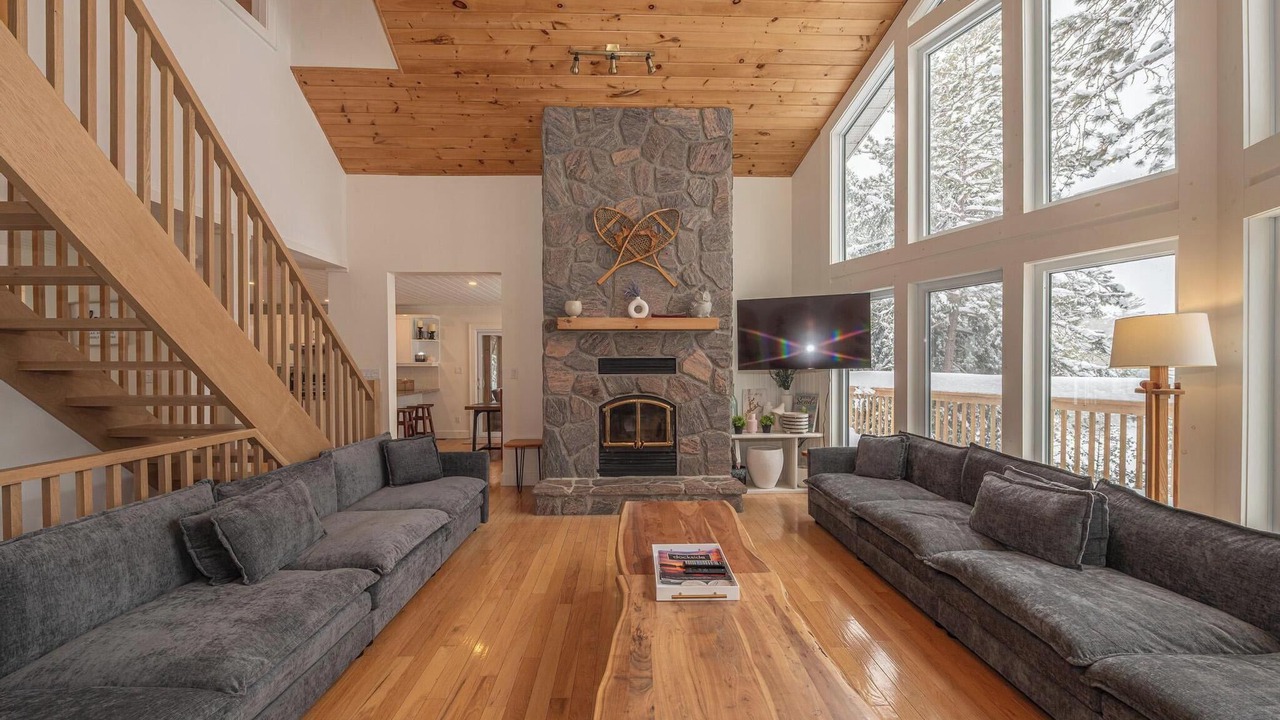 Photo of Bedroom in Lake of Bays