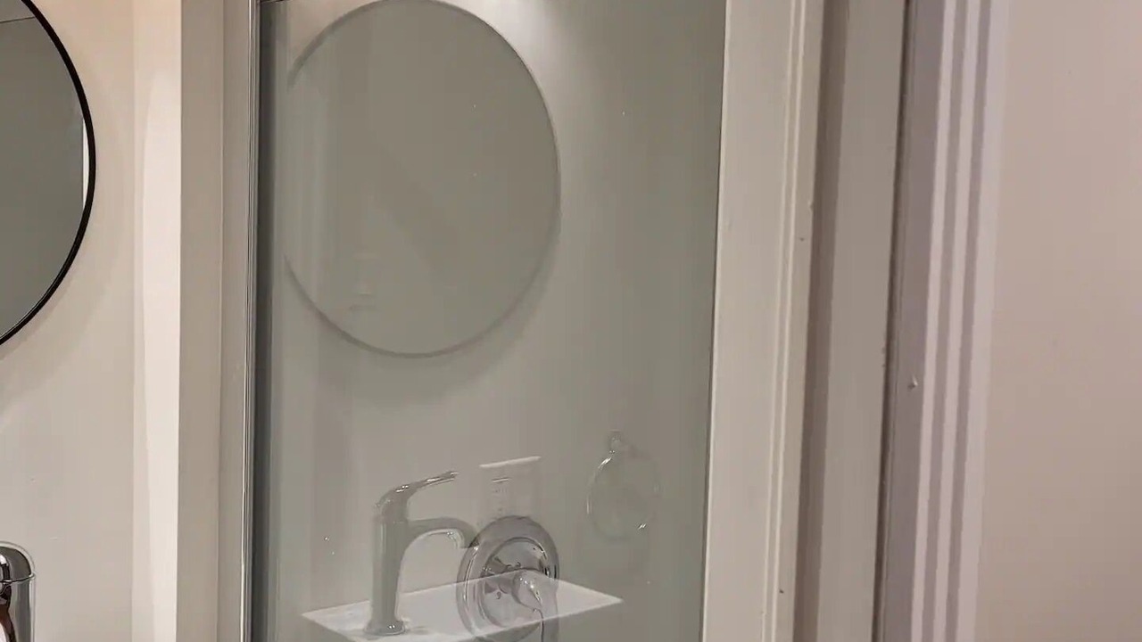Photo of Bathroom in Ahuntsic