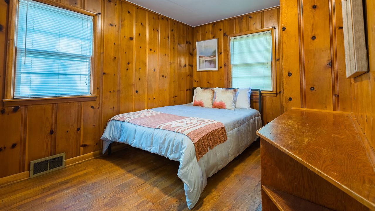 Photo of Bedroom in Springfield