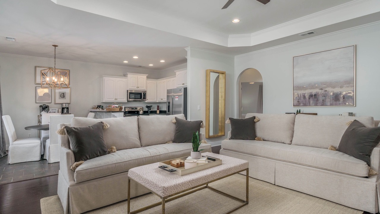 Photo of Livingroom in Northport