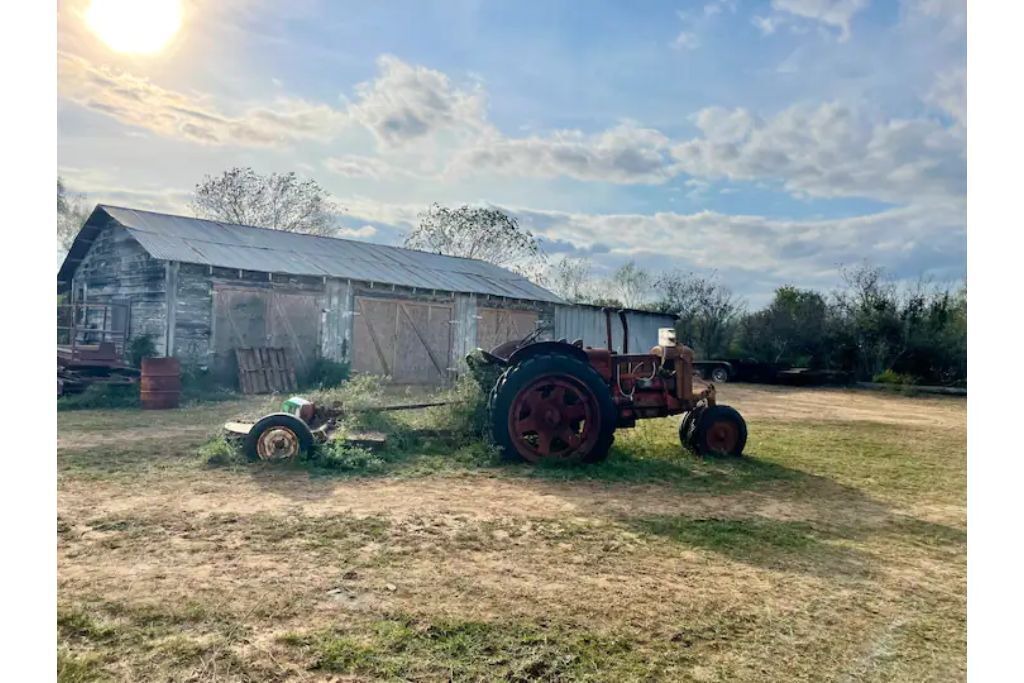 Photo of Outdoor in Yancey